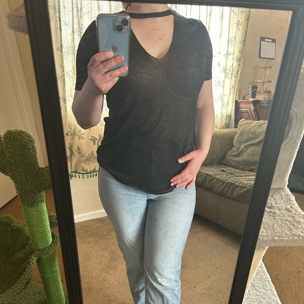 Popular21 Sheer Red/Black Cutout Choker Tee